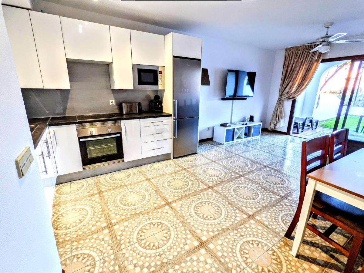 Luxury Newly Refurbished Modern Apartment With Stunning Mountain Views - Xmas And Ny 2025-2026 Now Booking San Miguel de Abona Exteriér fotografie